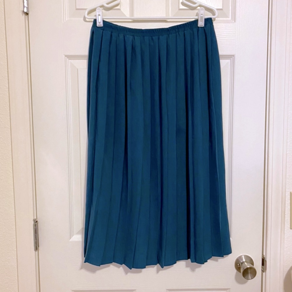 Vintage Teal Pleated Skirt